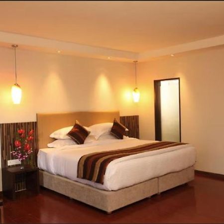 The Altruist Business Hotel Kharadi Pune Exterior photo