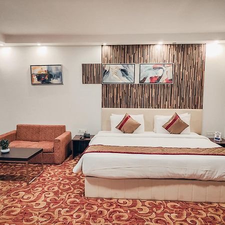 The Altruist Business Hotel Kharadi Pune Exterior photo