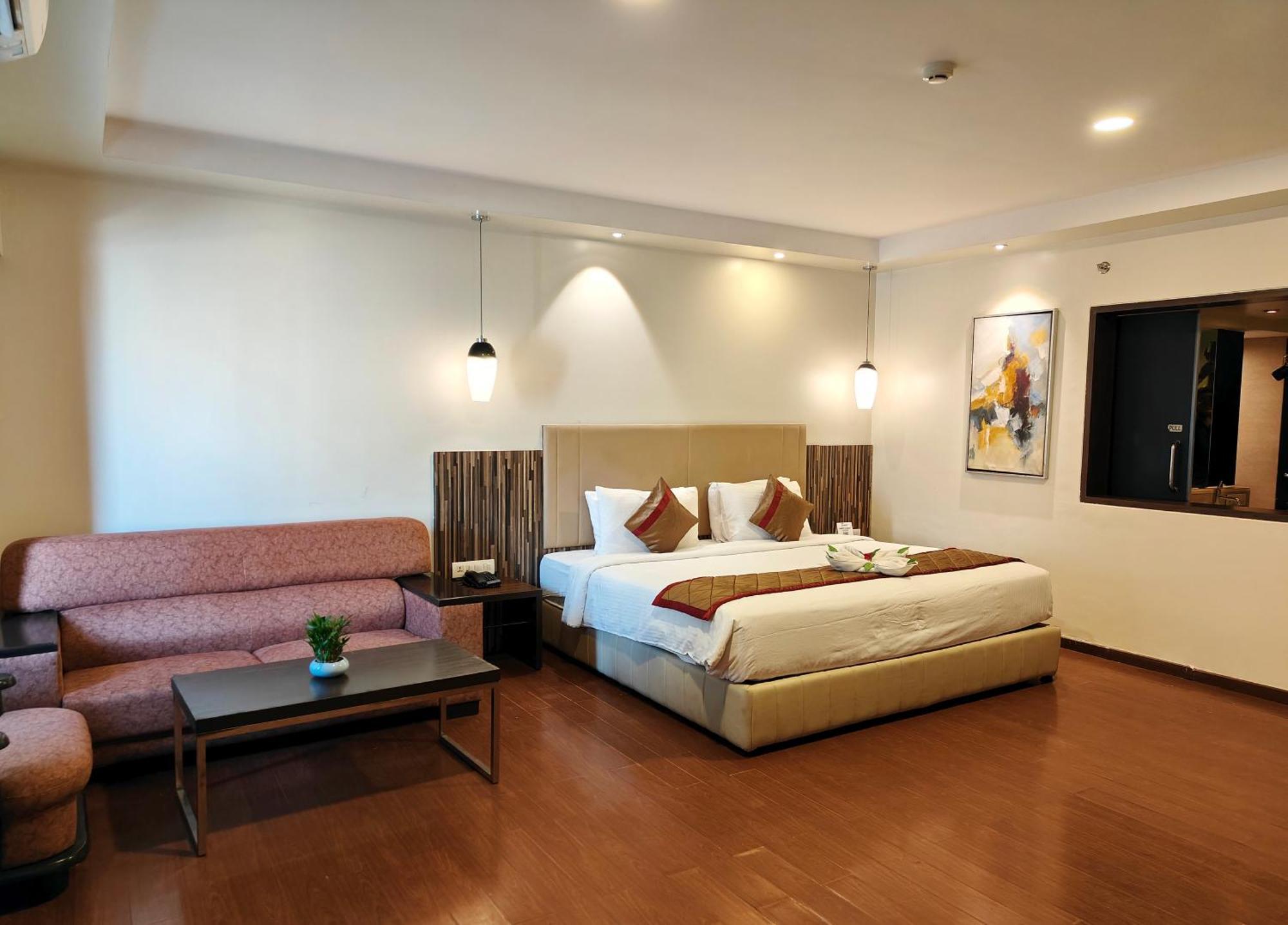 The Altruist Business Hotel Kharadi Pune Exterior photo