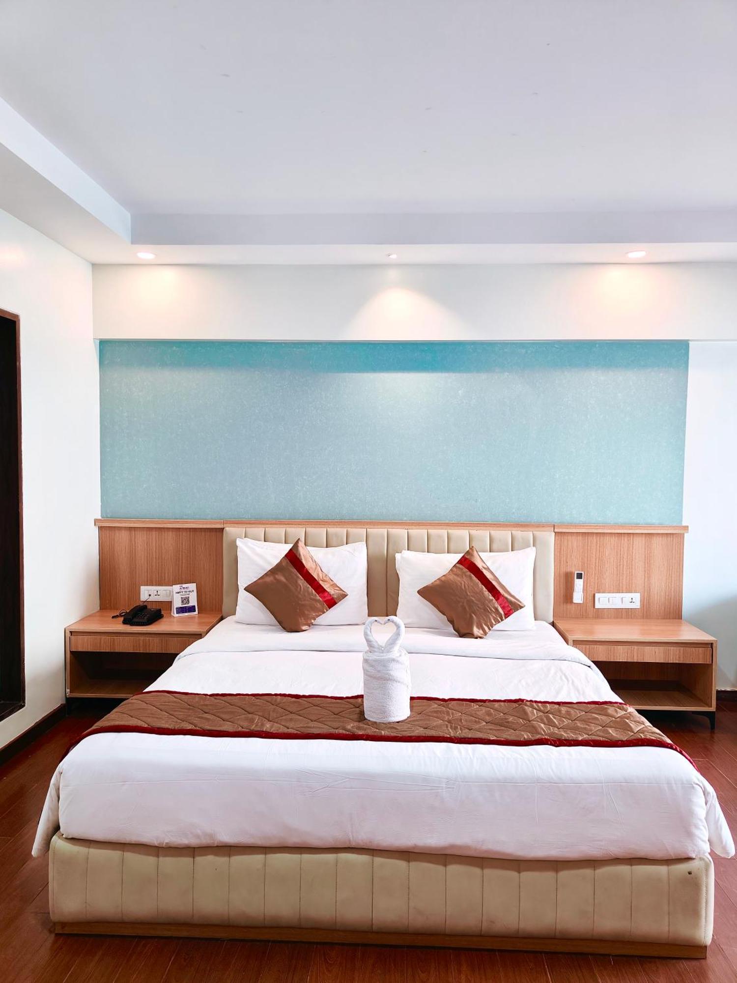 The Altruist Business Hotel Kharadi Pune Exterior photo