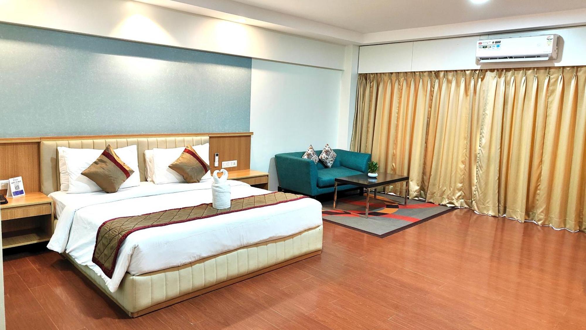 The Altruist Business Hotel Kharadi Pune Exterior photo